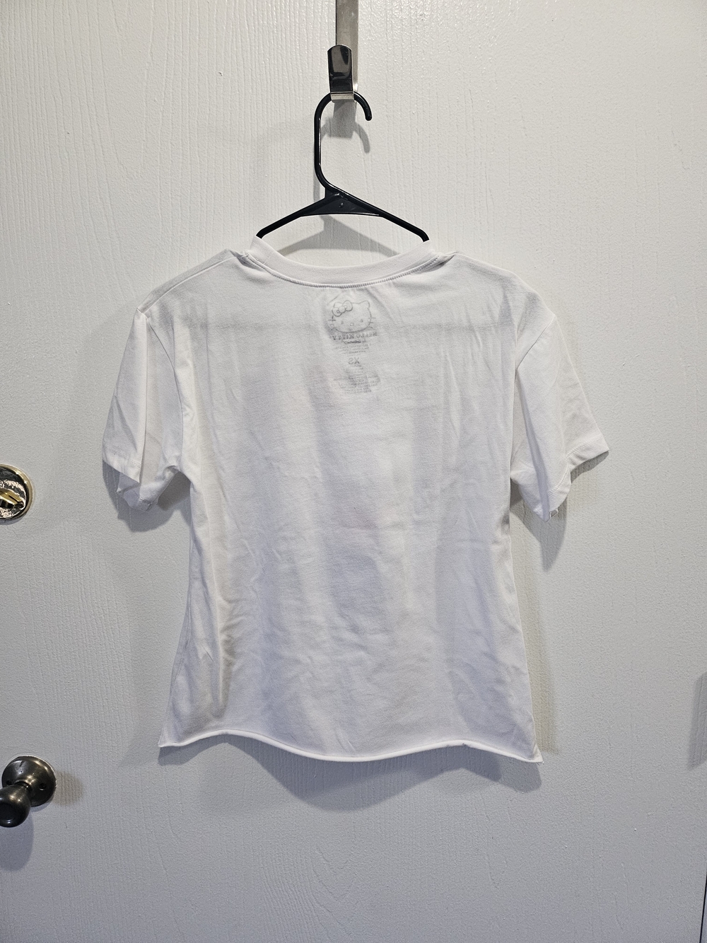 Hello Kitty White Tee - Picture 2 of 4